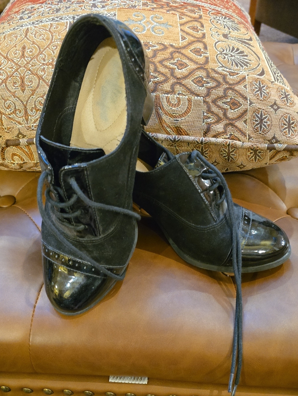 Dexlex Black Suede & Patent Leather Lace-Up Oxford Heels - Women